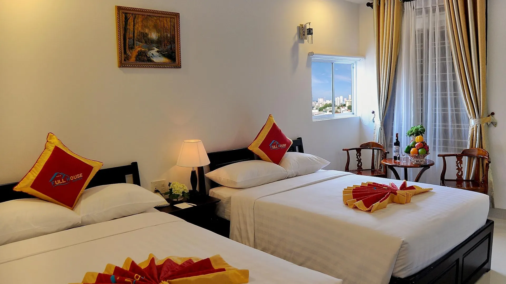 Full House Hotel Nha Trang