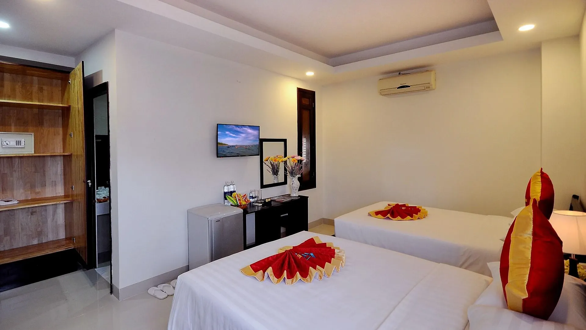 Full House Hotel Nha Trang 3*,  Vietnam