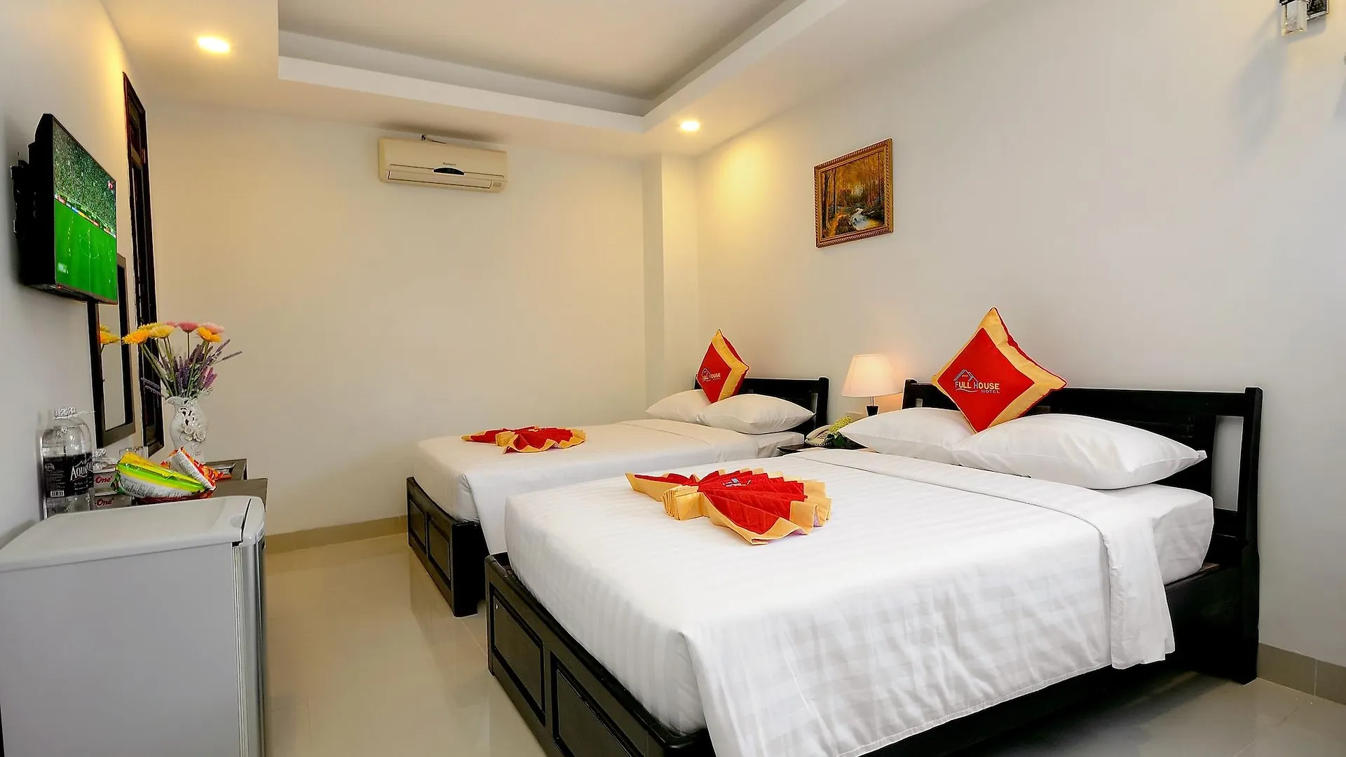 Full House Hotel Nha Trang 3*,