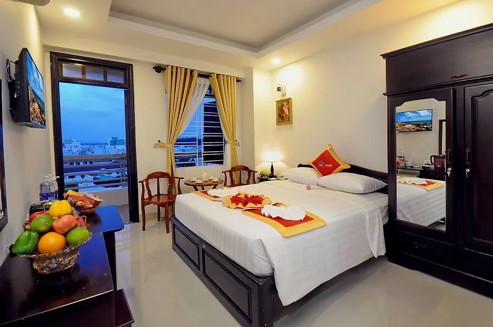 Full House Hotel Nha Trang 3*,