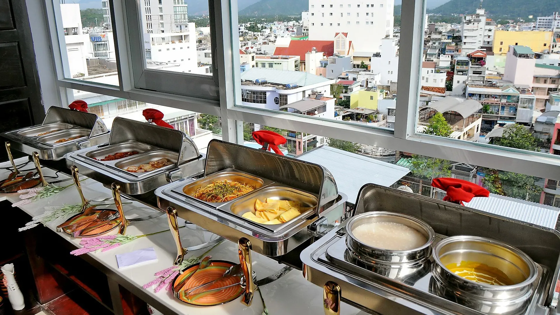 Full House Hotel Nha Trang
